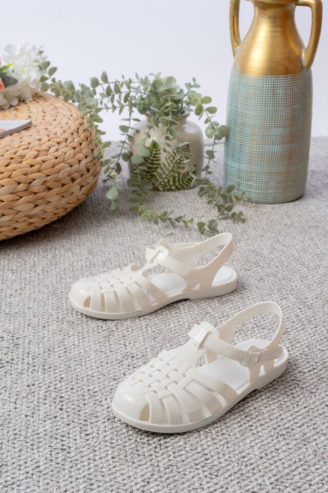 Kadın Parlak Şeffaf Siyah Gümüş Simli Jelly Sandalet