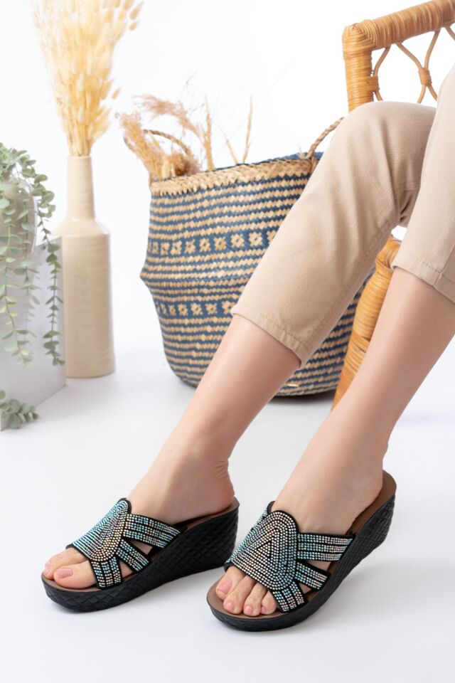 Kadın Taşlı Dolgu Topuk Terlik Ortopedik Günlük Terlik Rahat Şık Topuklu Terlik 913 GÜMÜŞ - 36