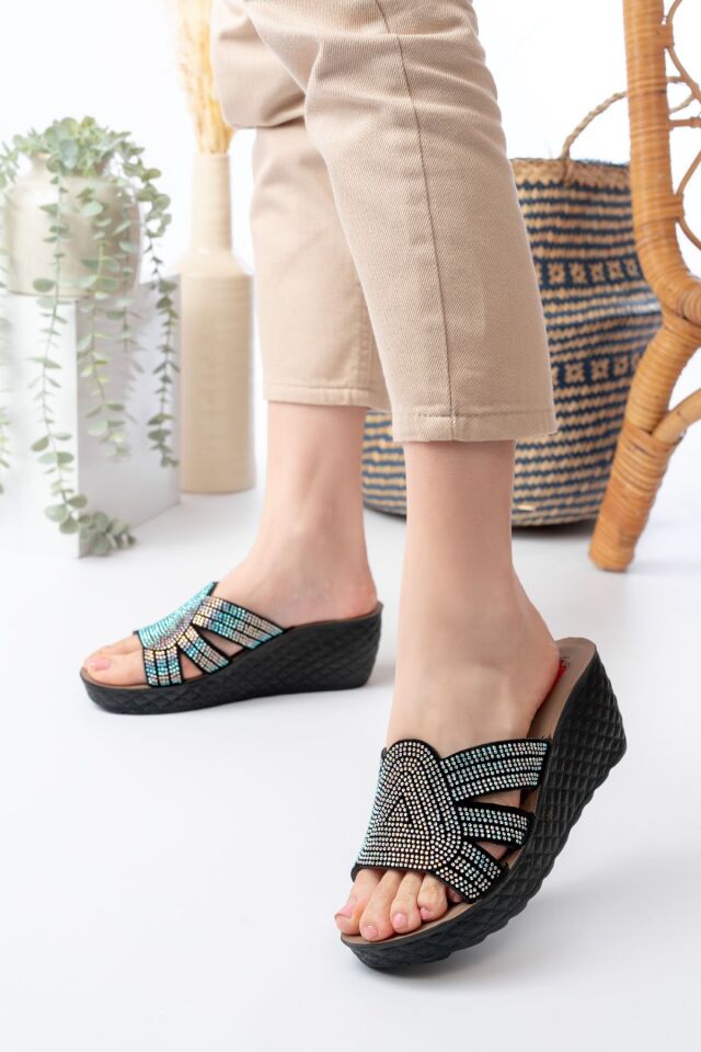 Kadın Taşlı Dolgu Topuk Terlik Ortopedik Günlük Terlik Rahat Şık Topuklu Terlik 913 GÜMÜŞ - 36