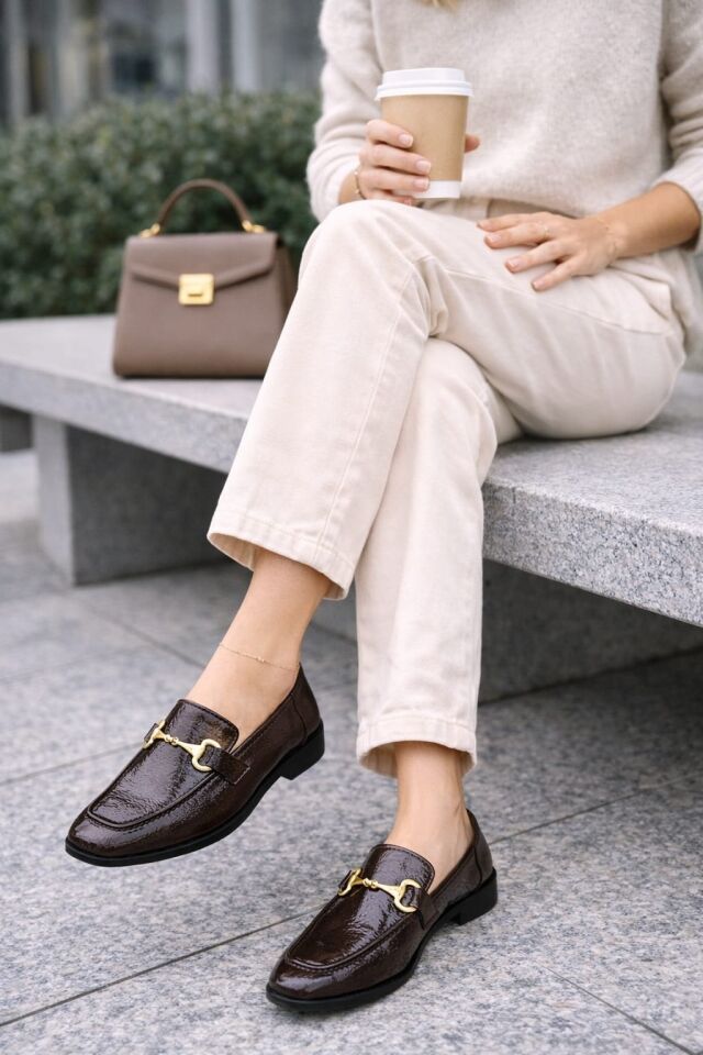 Kadın Rugan Loafer Gold Tokalı Günlük Şık Rahat Babet Ayakkabı KAHVERENGİ - 38