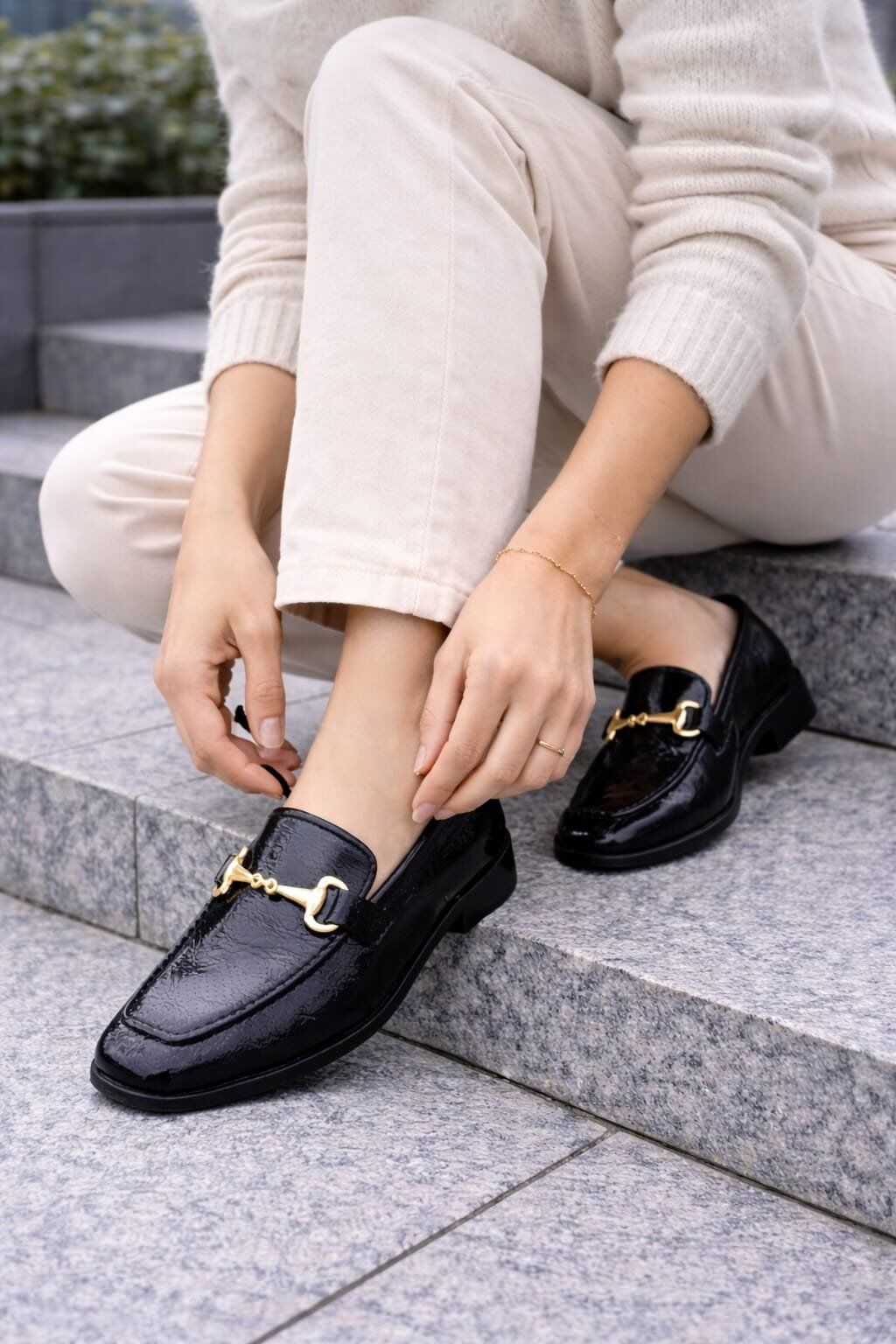 Kadın Rugan Loafer Gold Tokalı Günlük Şık Rahat Babet Ayakkabı SİYAH - 36