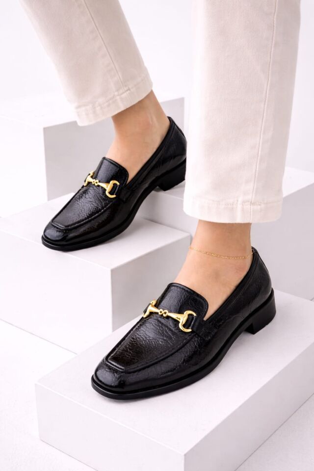 Kadın Rugan Loafer Gold Tokalı Günlük Şık Rahat Babet Ayakkabı SİYAH - 37