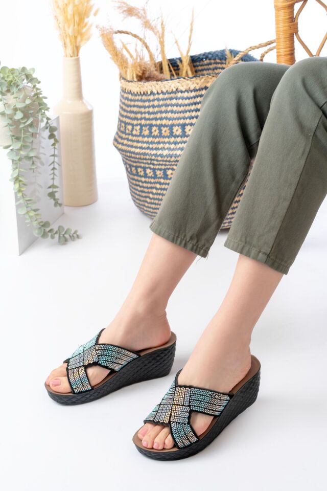 Kadın Taşlı Dolgu Topuk Terlik Ortopedik Günlük Terlik Rahat Şık Topuklu Terlik 910 GÜMÜŞ - 40