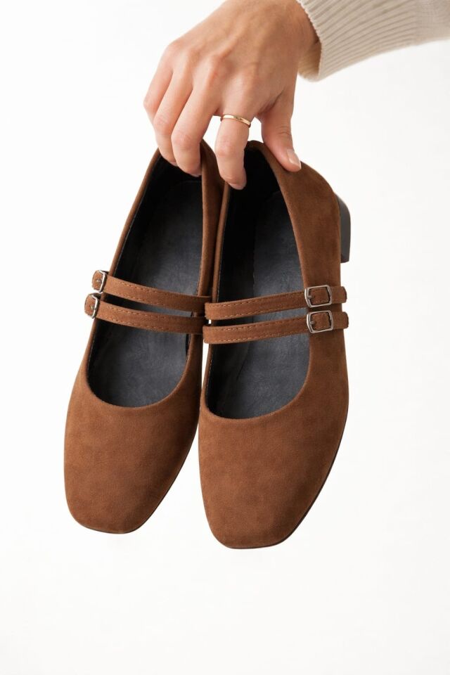 Kadın Üstten Kemerli Çift Tokalı Çift Bantlı Tokalı Süet Babet Süet KAHVERENGİ - 37