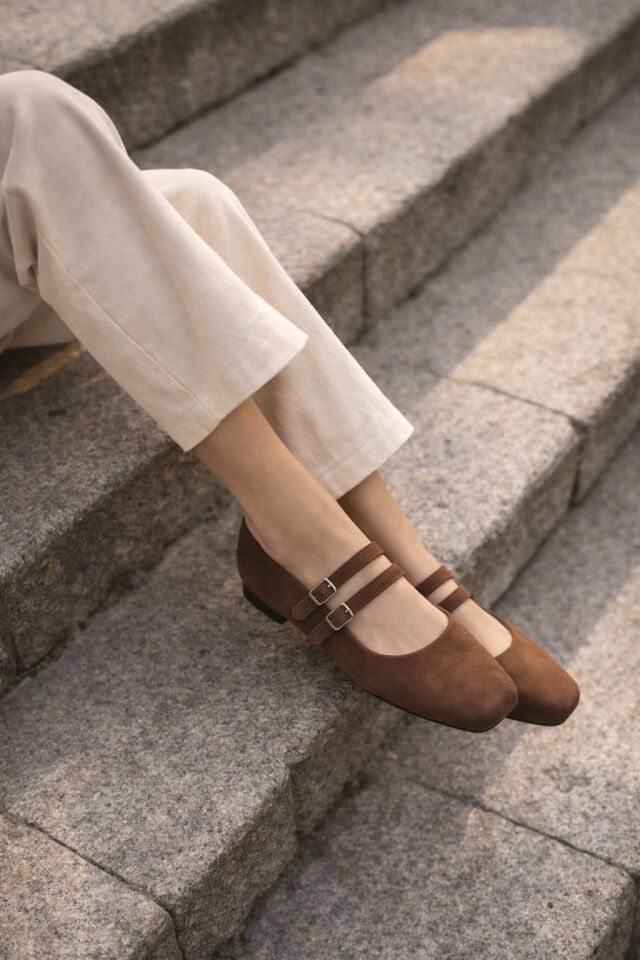 Kadın Üstten Kemerli Çift Tokalı Çift Bantlı Tokalı Süet Babet Süet KAHVERENGİ - 40