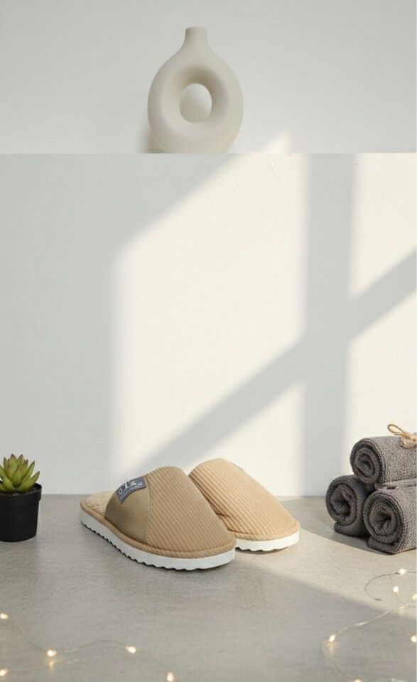 Unisex Ev Terliği Kaymaz Tabanlı Ribana Kumaş Konforlu Model Şık ve Konforlu Ev İçi Terlik Yarı Deri KREM - 45