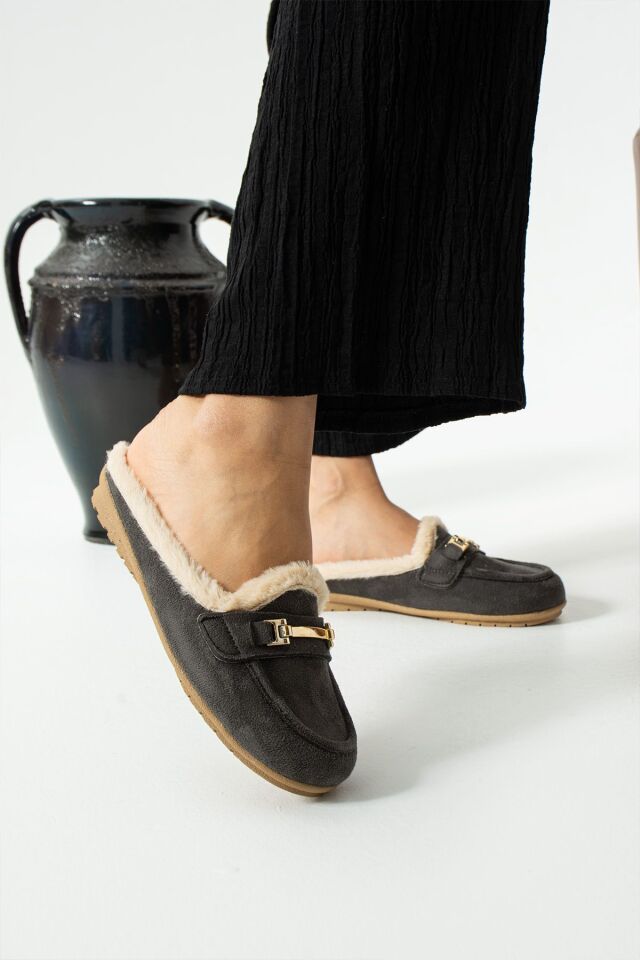 Kadın Babet Toka Detaylı İçi Kürklü Şık Rahat Ortopedik Günlük Terlik