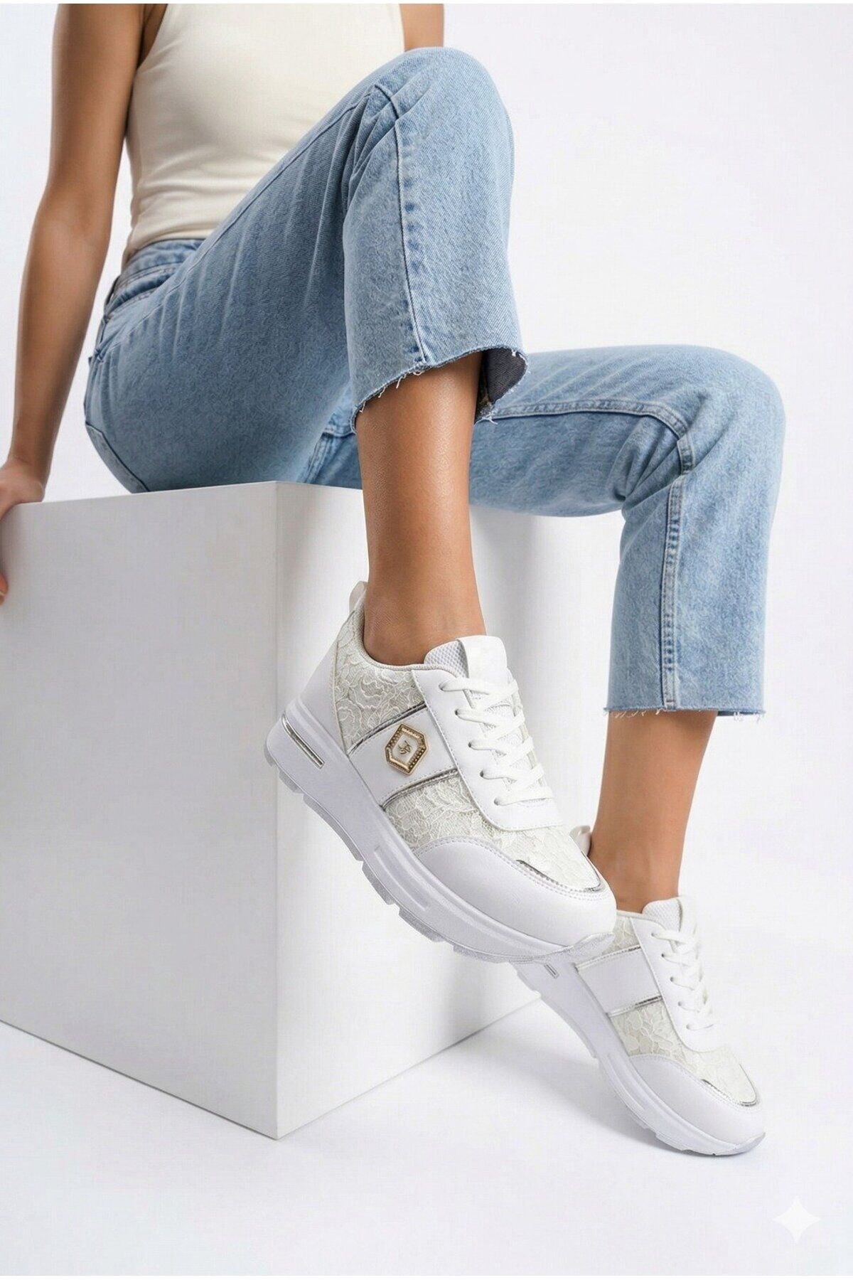 Dantel Detaylı Trend 5 Cm Platform Yüksek Taban Kadın Sneaker Spor Ayakkabı BEYAZ - BEYAZ - 40