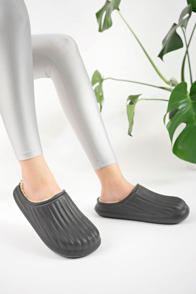 Kapalı Içi Yünlü Unisex Ev Terliği Kışlık Terlik Su Geçirmez SİYAH - 36