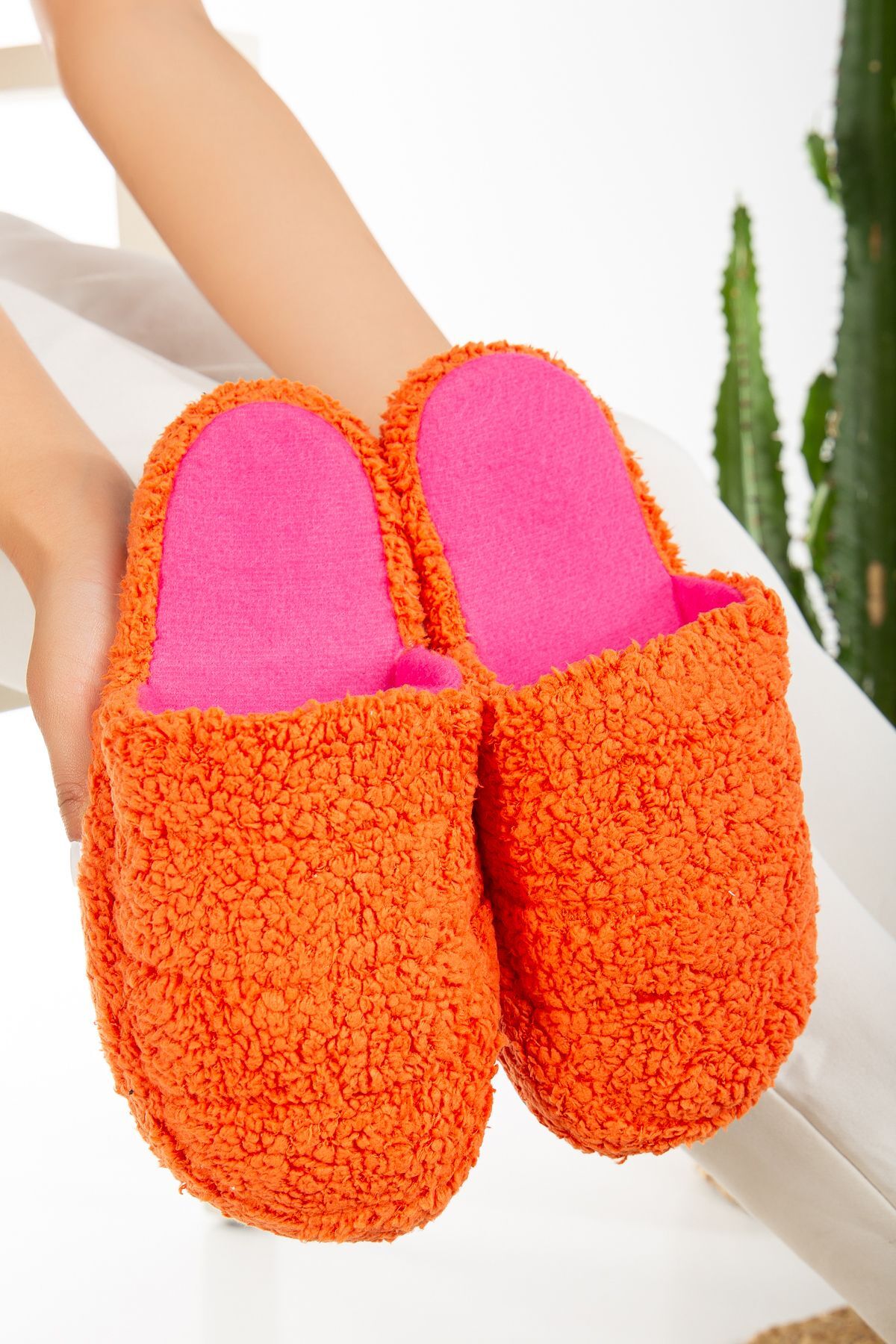 Kuzu Kumaş Yünlü Sessiz Taban Kadın Terlik Kapalı Ev Terliği TURUNCU - 39