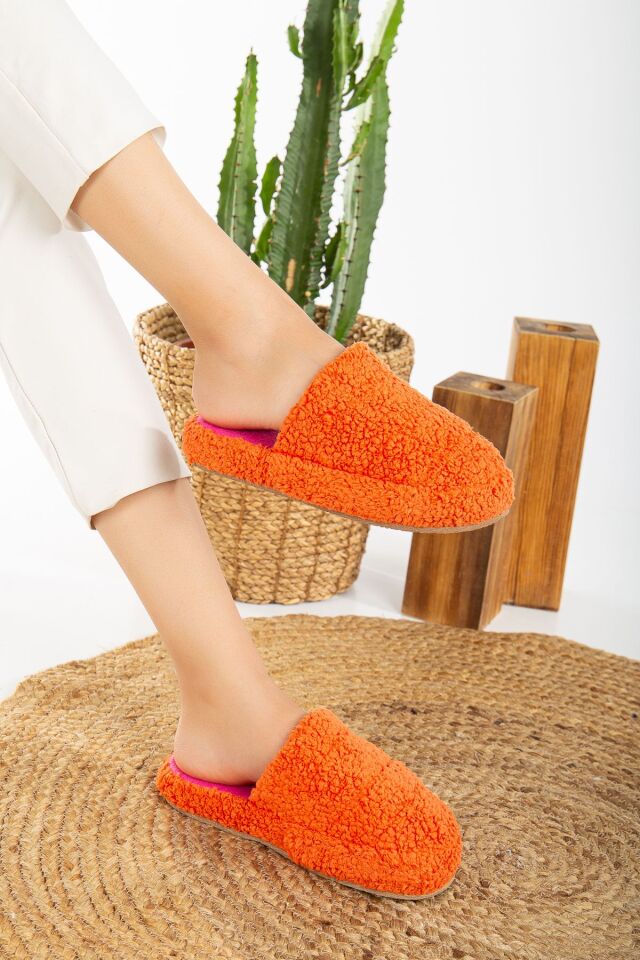 Kuzu Kumaş Yünlü Sessiz Taban Kadın Terlik Kapalı Ev Terliği TURUNCU - 39