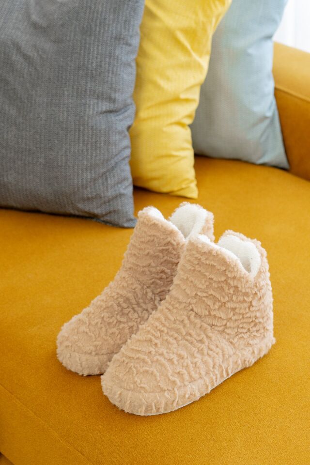 Sessiz Taban Kadın Şık Günlük Çeyiz Terlik Kapalı Ev Botu VİZON - 40