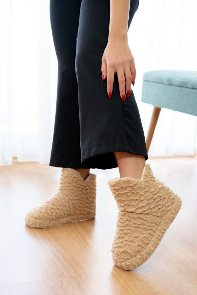 Sessiz Taban Kadın Şık Günlük Çeyiz Terlik Kapalı Ev Botu VİZON - 40