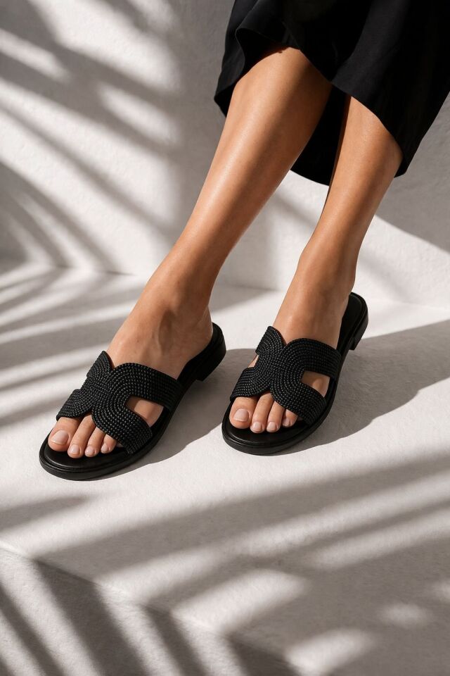 Kadın Hasır Görünümlü Bantlı Plaj Balkon Günlük Terlik Rahat Taban Şık Yaz Kombini SİYAH - 38