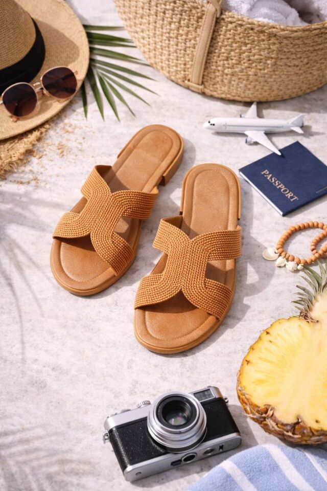 Kadın Hasır Görünümlü Bantlı Plaj Balkon Günlük Terlik Rahat Taban Şık Yaz Kombini TABA - 40