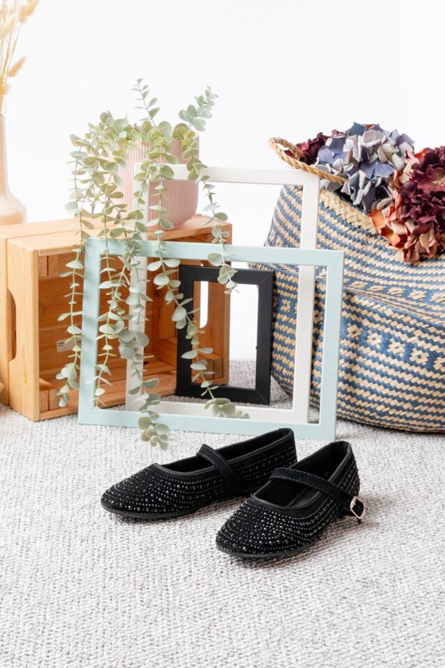 Kadın Baretli Taşlı Günlük  Babet Ayakkabı Kadın Baretli Taşlı Günlük  Babet Ayakkabı