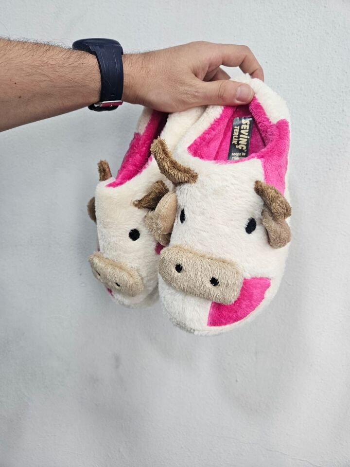 Kadın Öküz Figürlü Sessiz Taban Peluş Ev Terliği FUŞYA - 38