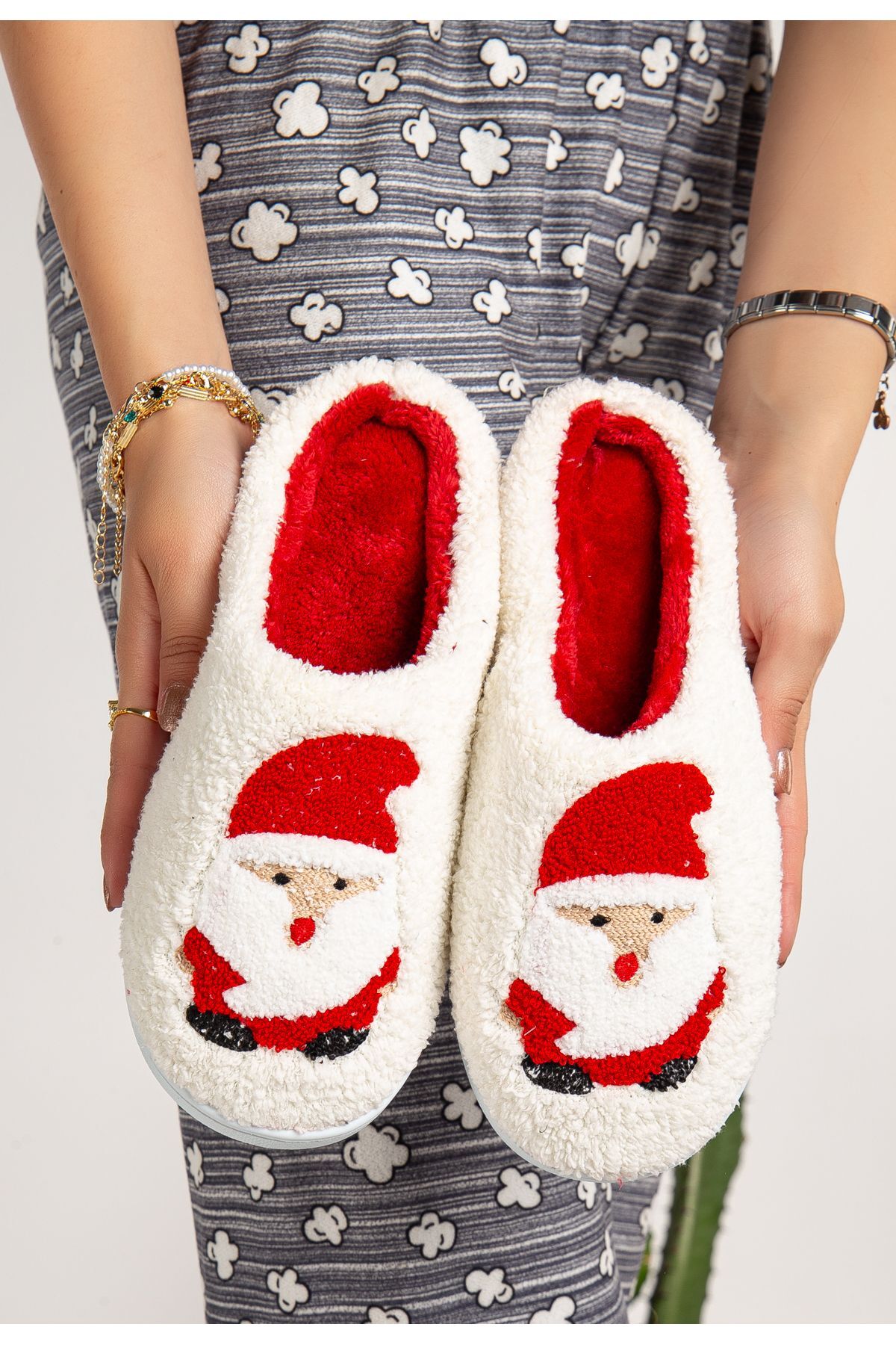 Noel Baba Yılbaşı Terliği Ev Pandufu Ev Terliği Misafir Terliği BEYAZ NOEL BABA - 38-39