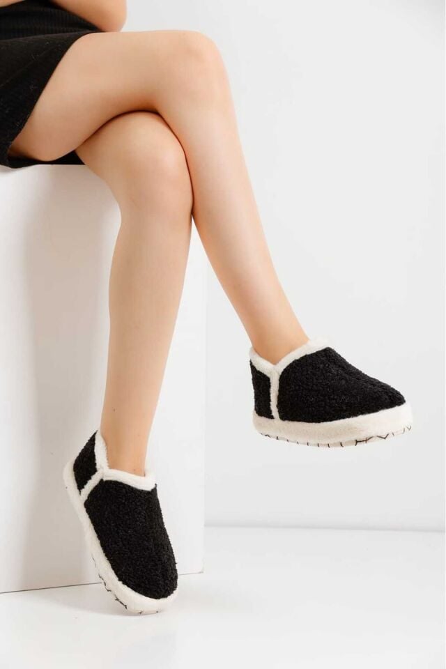 Kadın Hafif Pofuduk Panduf Ses Yapmaz Kalın Taban Ev Ayakkabısı SİYAH - 38