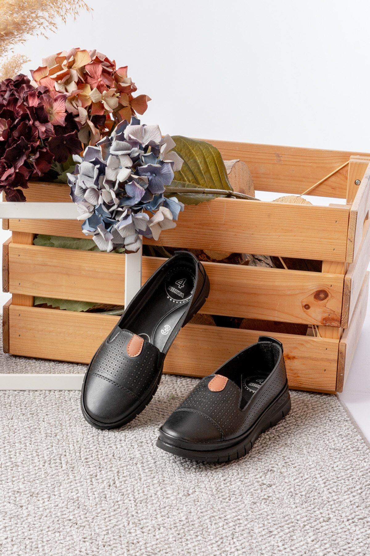 Kadın Wanetti Delikli Babet Anne Ayakkabısı Günlük Ayakkabı Babet SİYAH - 41