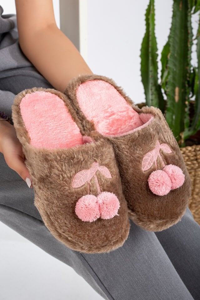 Kadın Ev Terliği Kirazlı Ev Terliği Kışlık Terlik Misafir Terliği Tüylü Terlik Kadın Ev Terliği Kirazlı Ev Terliği Kışlık Terlik Misafir Terliği Tüylü Terlik