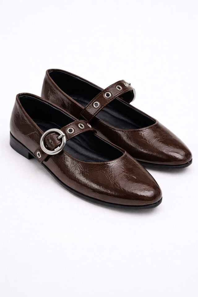 Şık Tasarım Tokalı Lastikli Klasik Babet Ayakkabı Şık Tasarım Tokalı Lastikli Klasik Babet Ayakkabı