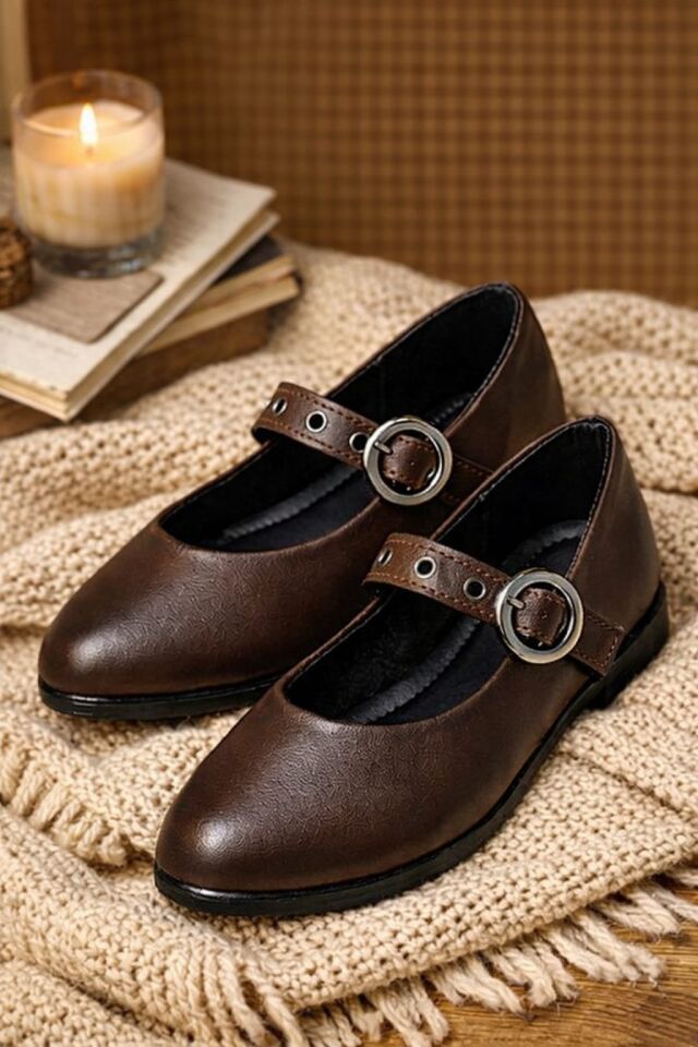 Şık Tasarım Tokalı Lastikli Klasik Babet Ayakkabı KAHVERENGİ - 40