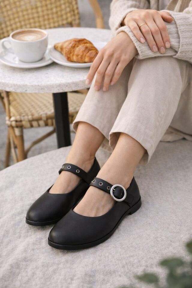 Şık Tasarım Tokalı Lastikli Klasik Babet Ayakkabı SİYAH - 40