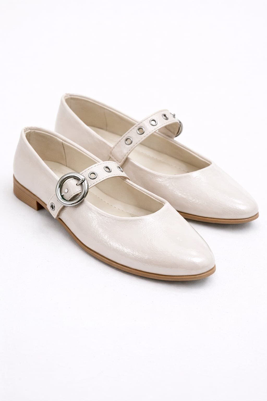 Şık Tasarım Tokalı Lastikli Klasik Babet Ayakkabı RUGAN KREM - 40