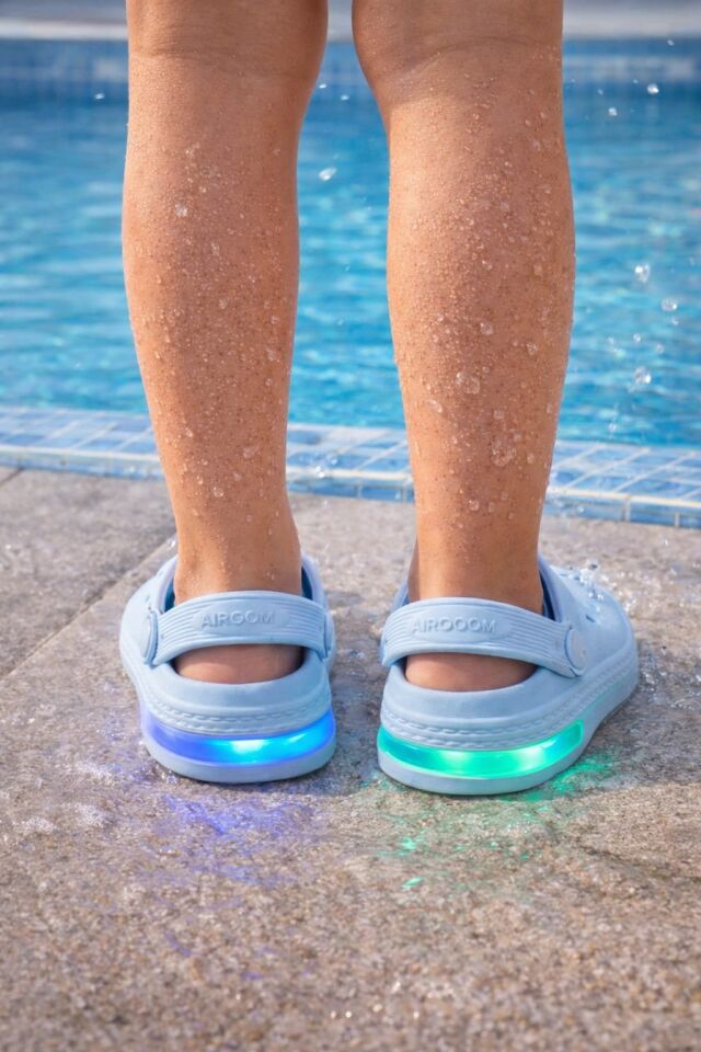 Işıklı Minik Maymun Çocuk Sandalet Terlik