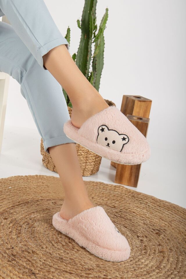 Kadın Panda Figürlü Sessiz Taban Peluş Ev Terliği PUDRA - 38-39