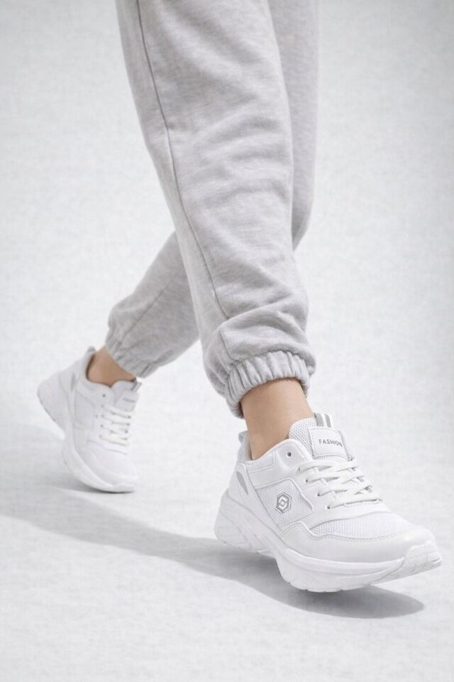 Kadın Sneaker Günlük Spor Ayakkabı Kalın Taban Hafif Rahat Yürüyüş Sneaker Modern Tasarım Şık Kombin Uyumlu BEYAZ - 36