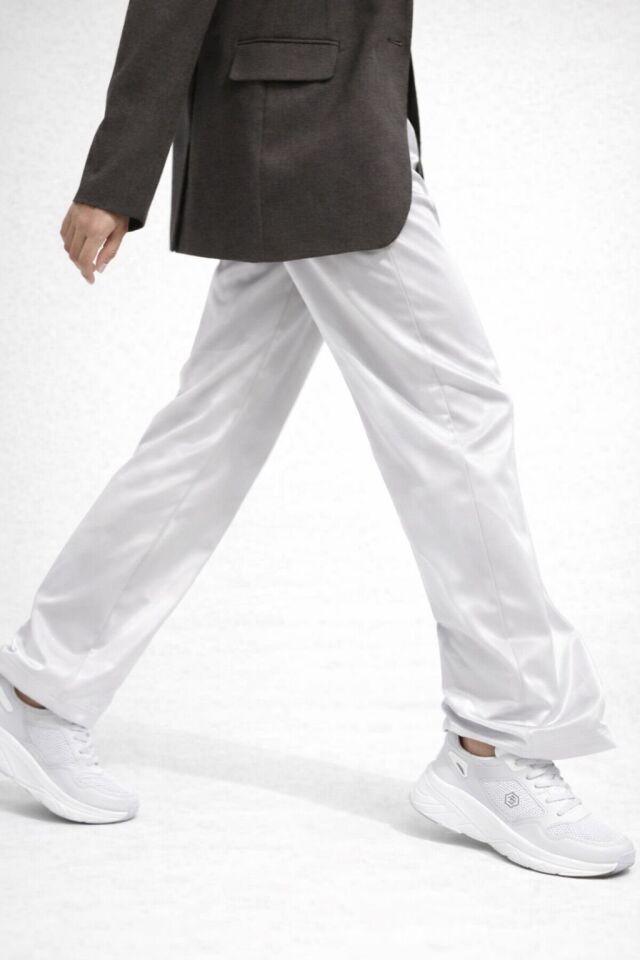 Kadın Sneaker Günlük Spor Ayakkabı Kalın Taban Hafif Rahat Yürüyüş Sneaker Modern Tasarım Şık Kombin Uyumlu BEYAZ - 40