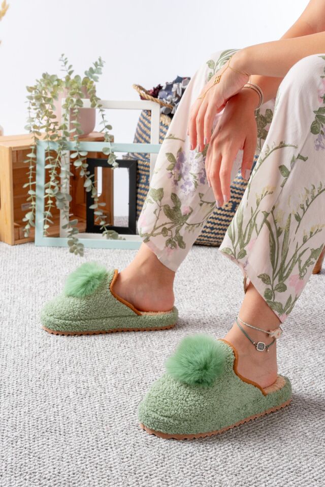 Kadın Ev Terliği Ponpon Şık Giyim Hediyelik Çeyiz Bohça Misafir Terliği YEŞİL - 40