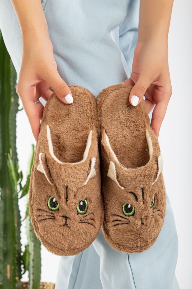 Kadın Kedi Figürlü Sessiz Taban Peluş Ev Terliği VİZON - 36-37