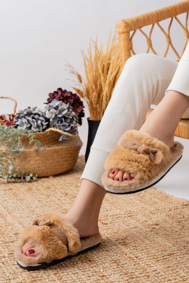 Kadın Peluş Ev Terliği Peluş Ev Terliği Yazlık-Mevsimlik Ev Terliği Tüylü Terlik