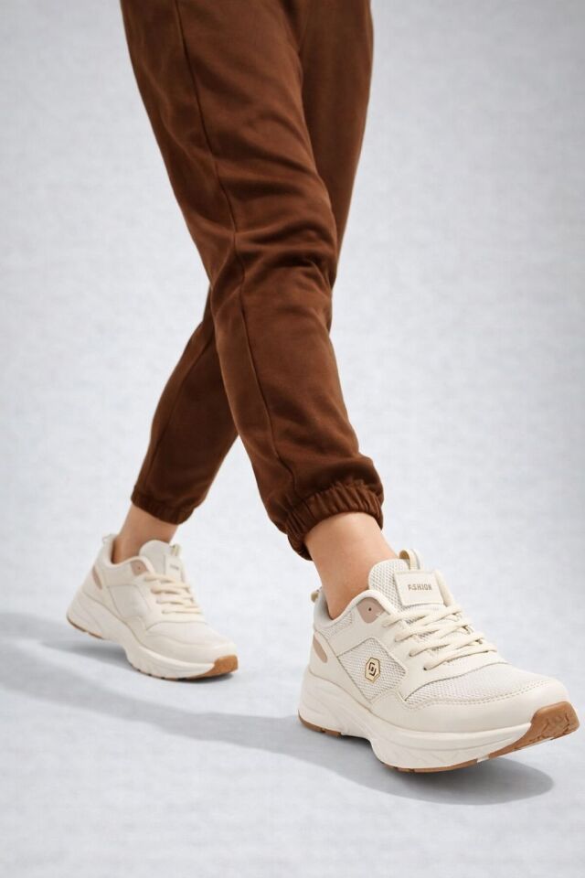 Kadın Sneaker Günlük Spor Ayakkabı Kalın Taban Hafif Rahat Yürüyüş Sneaker Modern Tasarım Şık Kombin Uyumlu KUM-TABA - 38