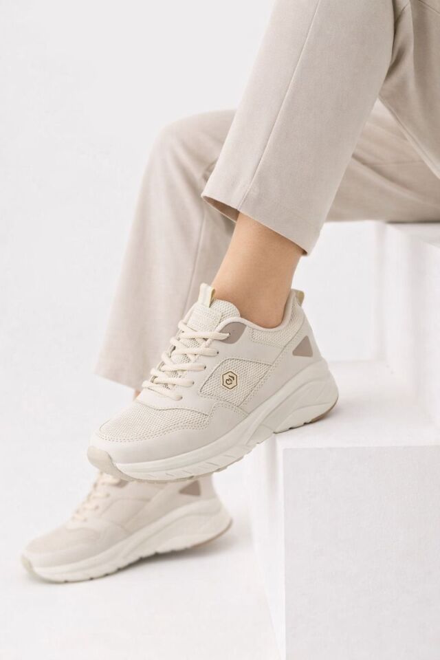 Kadın Sneaker Günlük Spor Ayakkabı Kalın Taban Hafif Rahat Yürüyüş Sneaker Modern Tasarım Şık Kombin Uyumlu KUM-TABA - 40