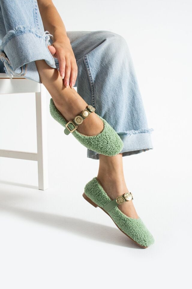 Kadın Peluş Toka Detay Düz Taban Ev Babet