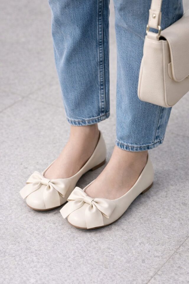 Zarif Kadın Günlük  Kurdele Detaylı Yuvarlak Burun Şık Babet KREM - 38