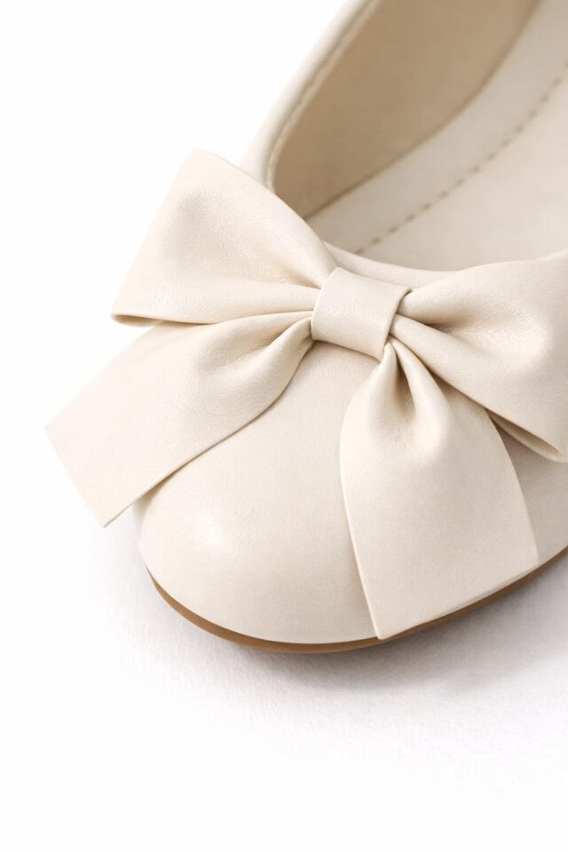 Zarif Kadın Günlük  Kurdele Detaylı Yuvarlak Burun Şık Babet KREM - 40