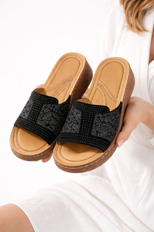 Taşlı Yumuşak Hafif Taban Önü Açık Günlük Anne Kadın Terlik SİYAH - 40