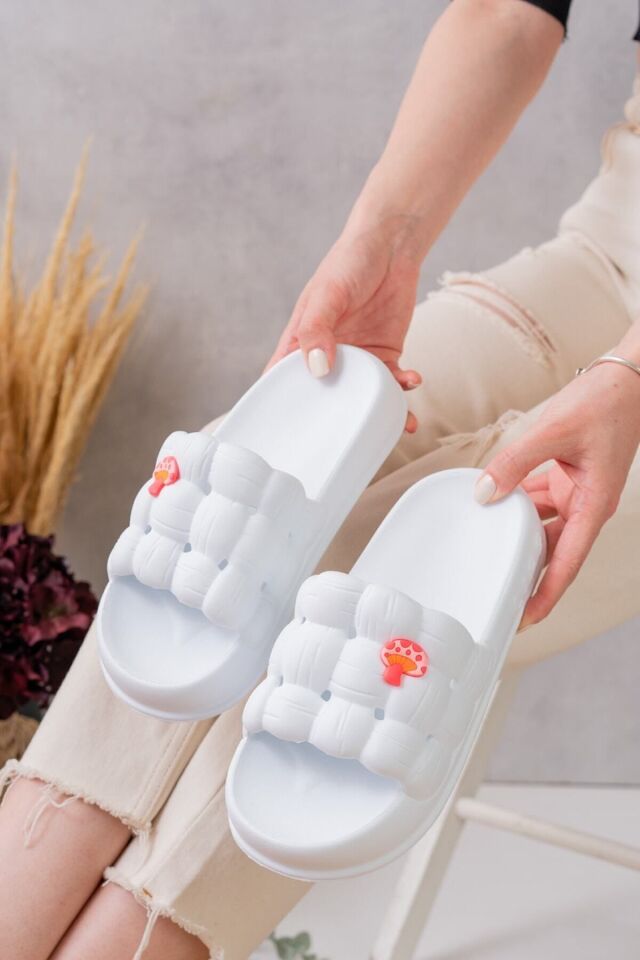 Kadın Lüks Hafif Ve Yüksek Taban Kaymaz Sticker Desenli Günlük Plaj Deniz Havuz Banyo Terliği jel