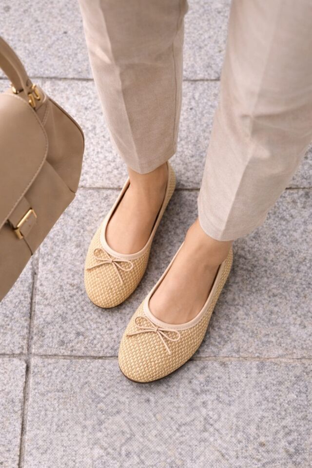 Tüvit Kumaş Mary Jane Babet Şık Tokalı Ortopedik Taban Günlük Ayakkabı BIYIKLI KARELİ KREM - 37