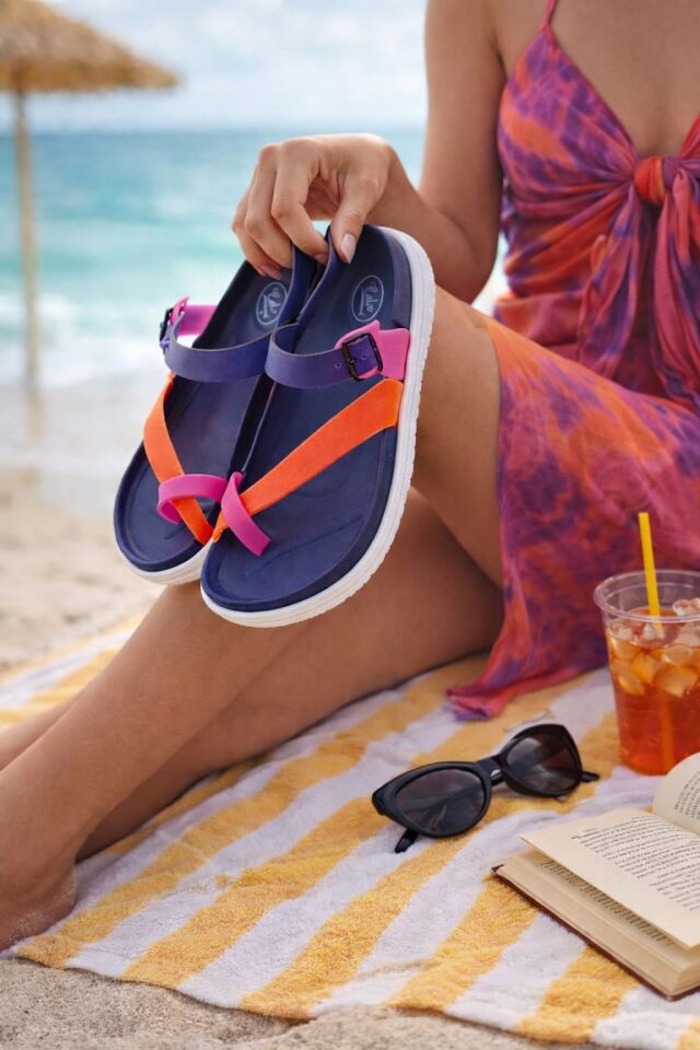 Kadın Rengarenk Kaydırmaz Taban Esnek ve Rahat Plaj Havuz Deniz Ev Bahçe Parmak Arası Terlik
