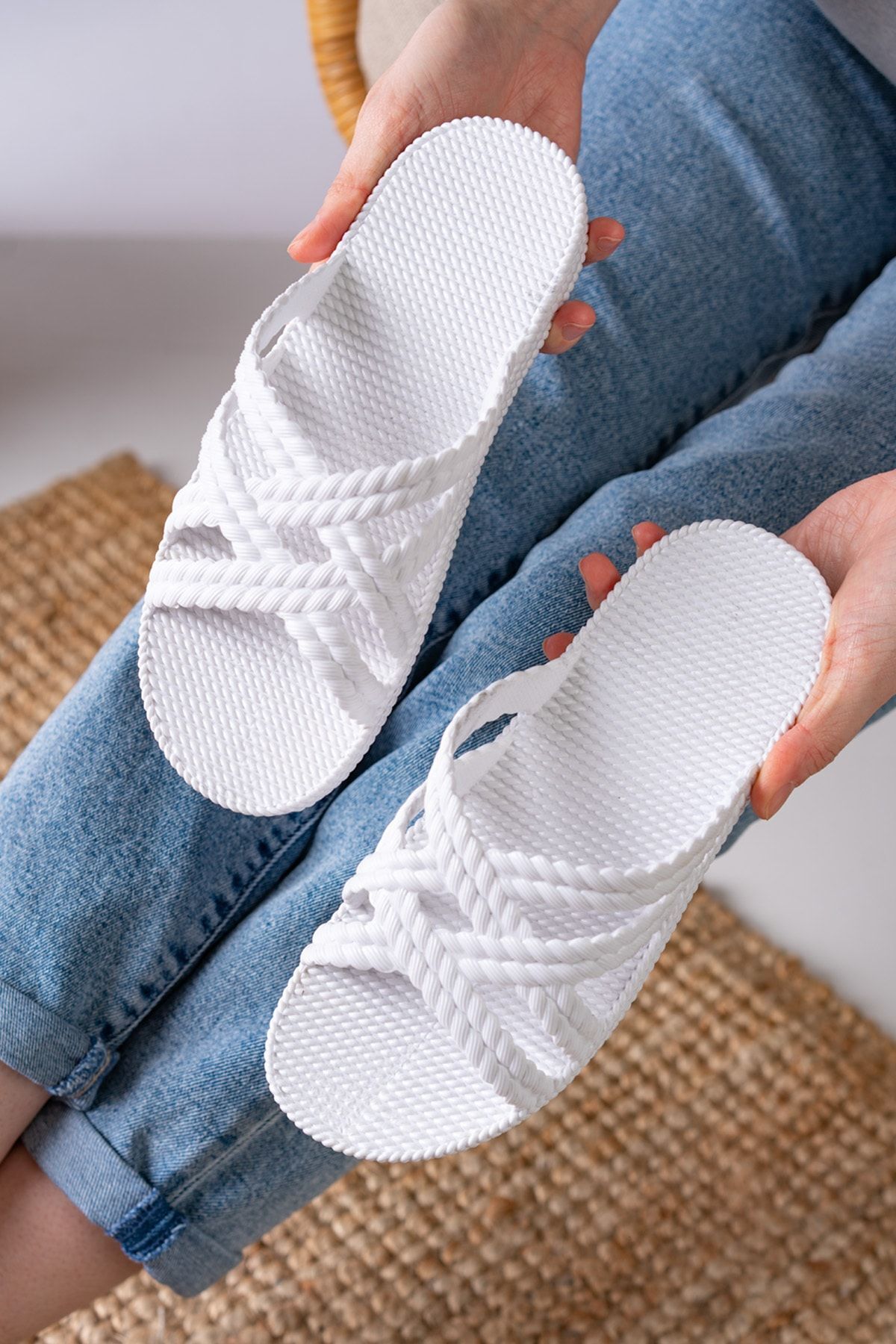 Kaymaz Tabanlı Airblow Banyo Balkon Plaj Sokak Terlik