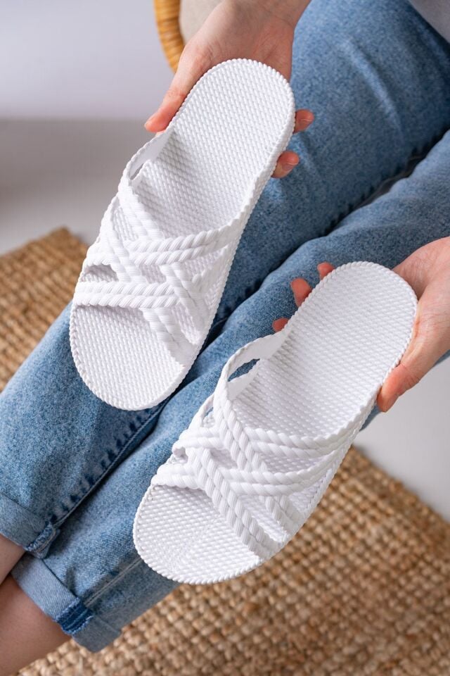 Kaymaz Tabanlı Airblow Banyo Balkon Plaj Sokak Terlik