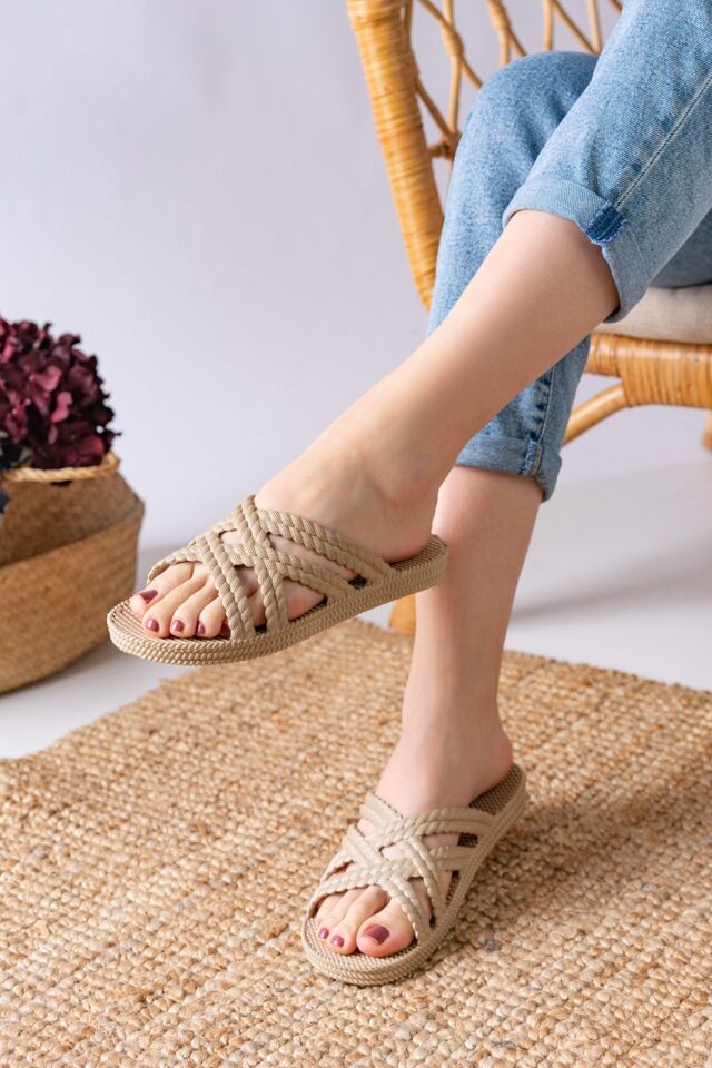 Kaymaz Tabanlı Airblow Banyo Balkon Plaj Sokak Terlik