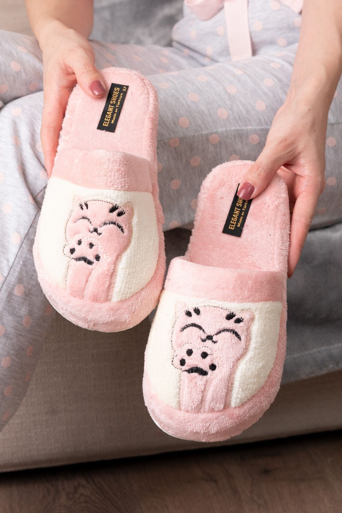 Kadın Kedi Pati Baskılı Kışlık Ev Terliği PUDRA - 39