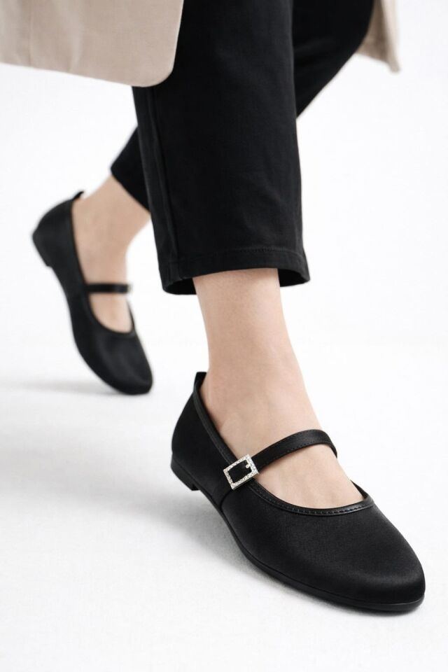 Saten Kadın Siyah Babet Ayakkabı – İnce Tokalı Klasik & Rahat Model SİYAH - 40